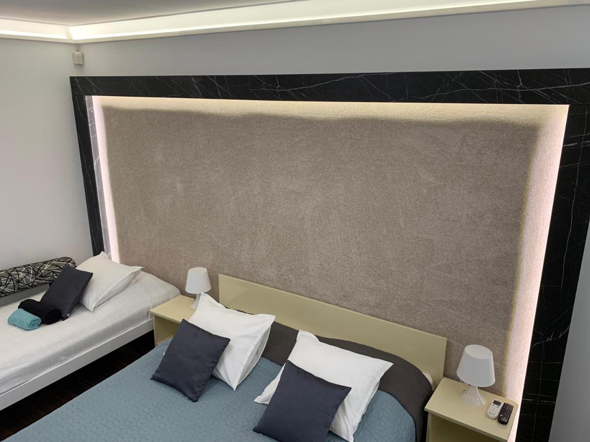 Sunset Apartments Hajdúszoboszló Екстериор снимка